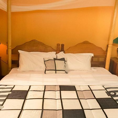 Kayegi Hotel Mbale Bagian luar foto