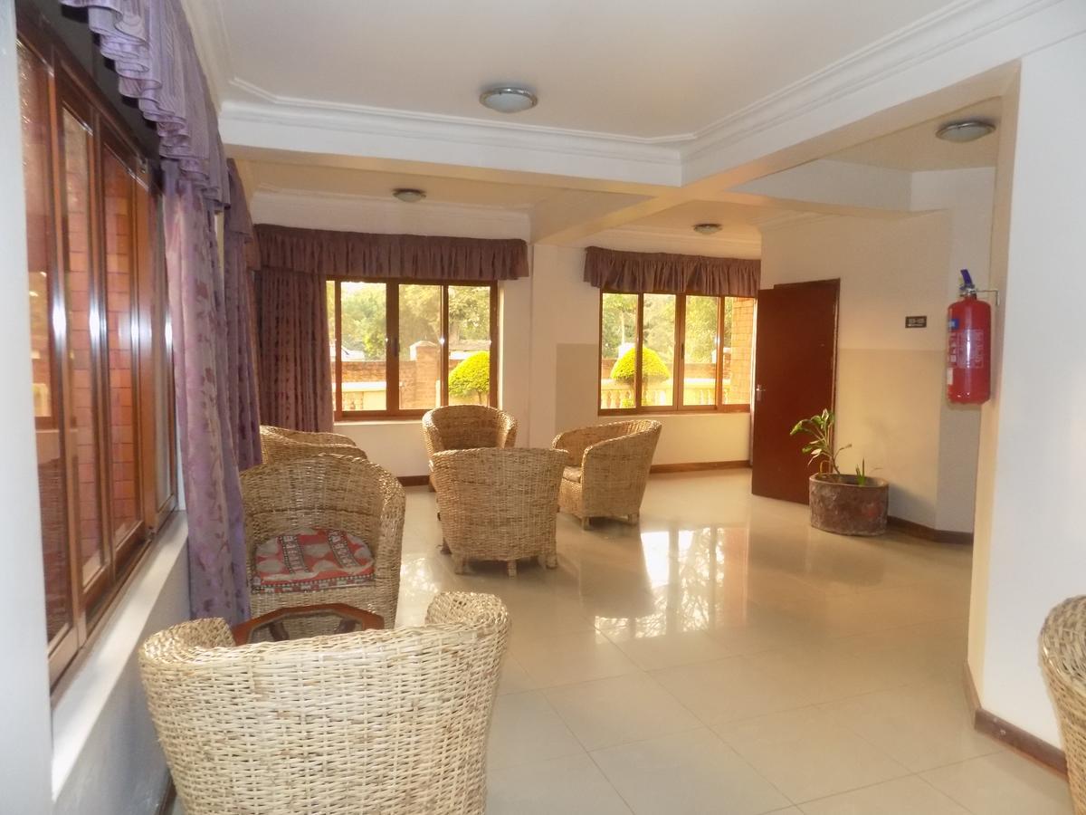 Kayegi Hotel Mbale Bagian luar foto