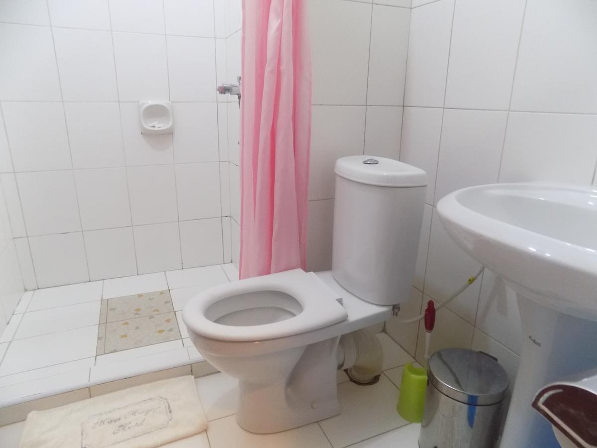 Kayegi Hotel Mbale Bagian luar foto
