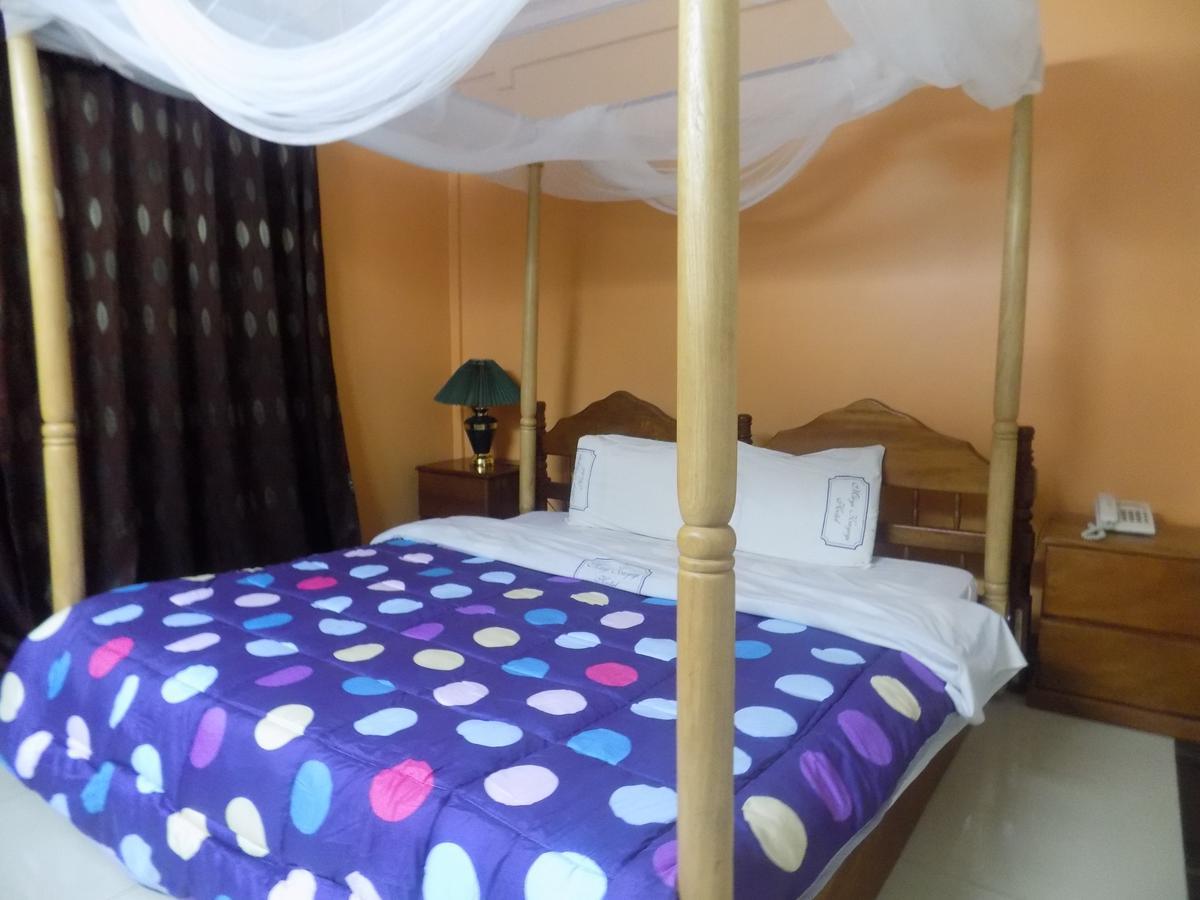 Kayegi Hotel Mbale Bagian luar foto