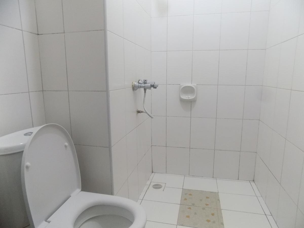 Kayegi Hotel Mbale Bagian luar foto
