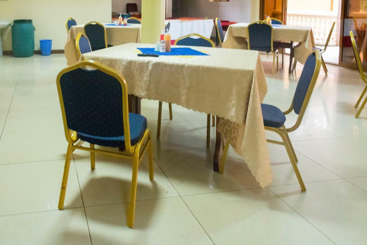 Kayegi Hotel Mbale Bagian luar foto